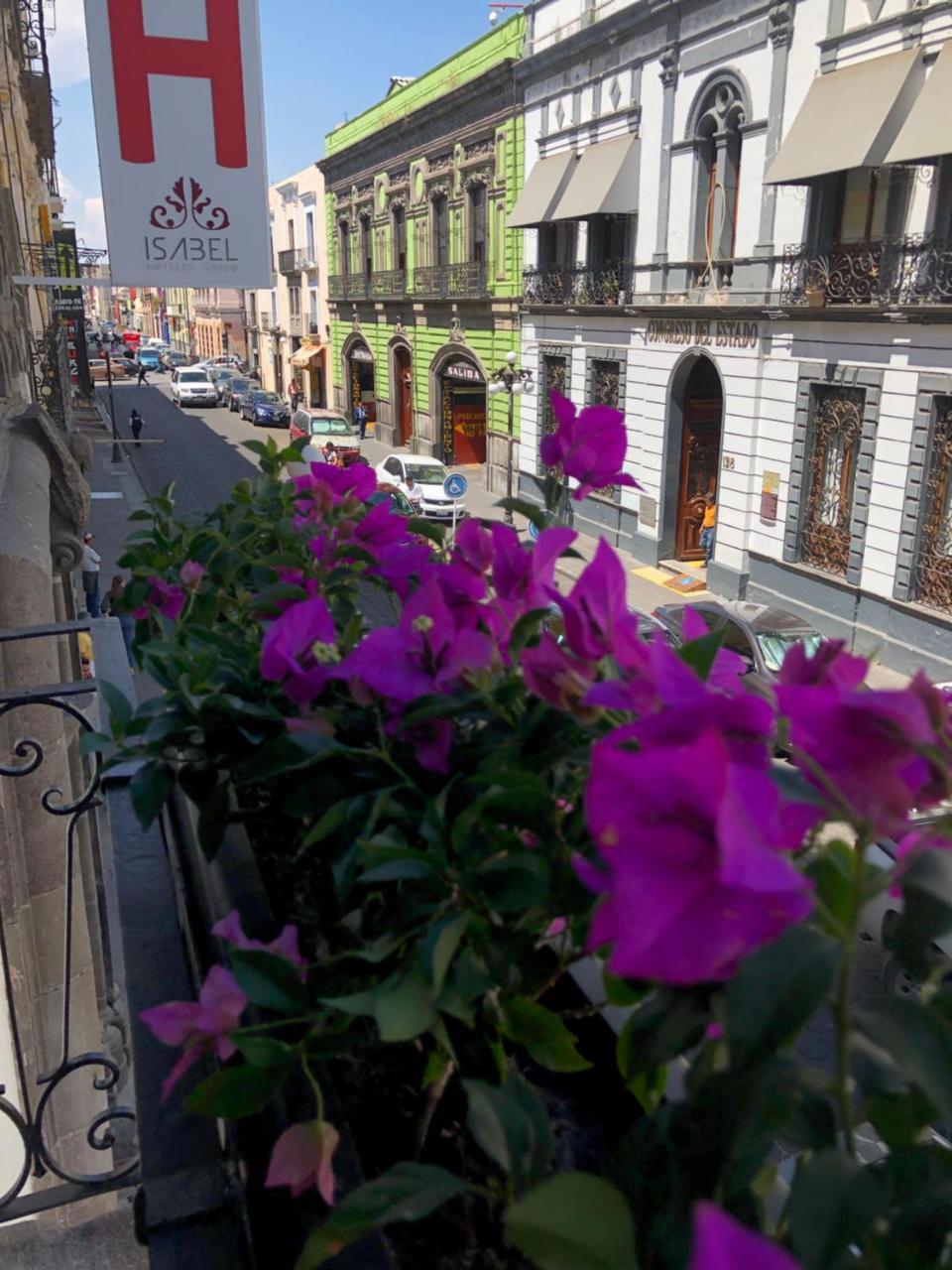 Hotel Isabel Puebla Eksteriør billede